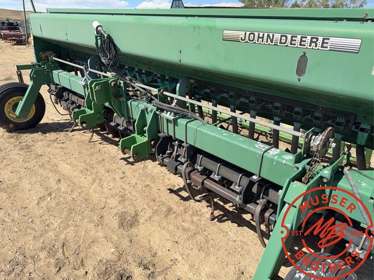 john-deere-1520-image-12