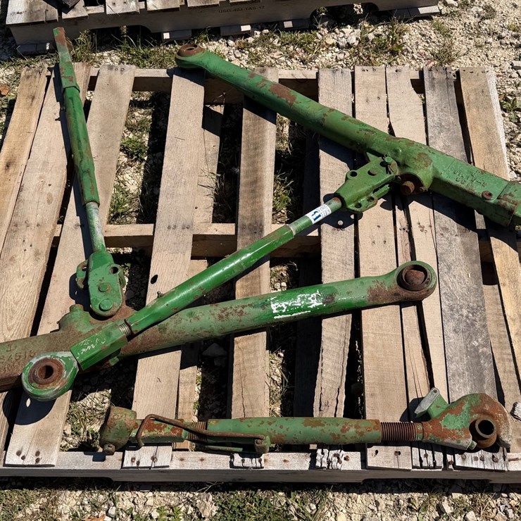 #2524 • John Deere Three Point Arms