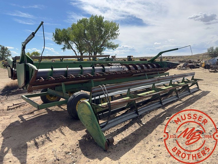 john-deere-224-image-5