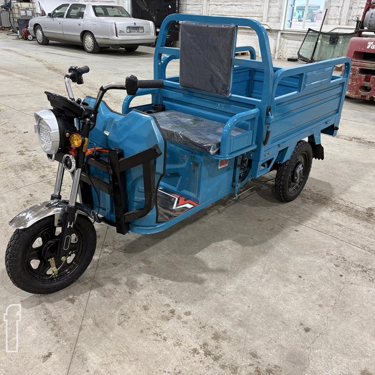 2026 IRET13 ELECTRIC TRICYCLE #2 (BLUE) 10092