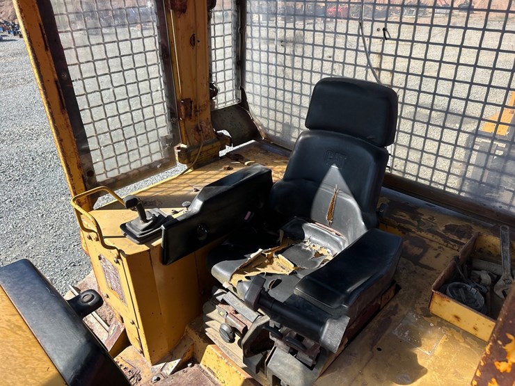 caterpillar-d5m-image-37