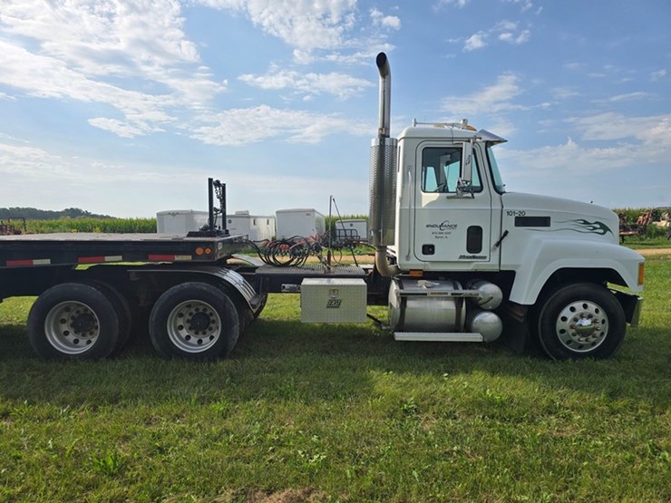 1999-mack-ch613-image-5