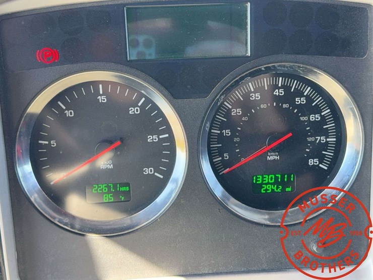 2009-kenworth-t800-image-45