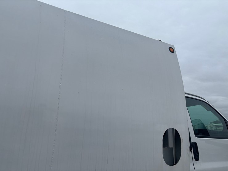 2009-gmc-7500-image-68