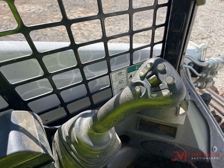 2023-bobcat-t450-mtl-image-17