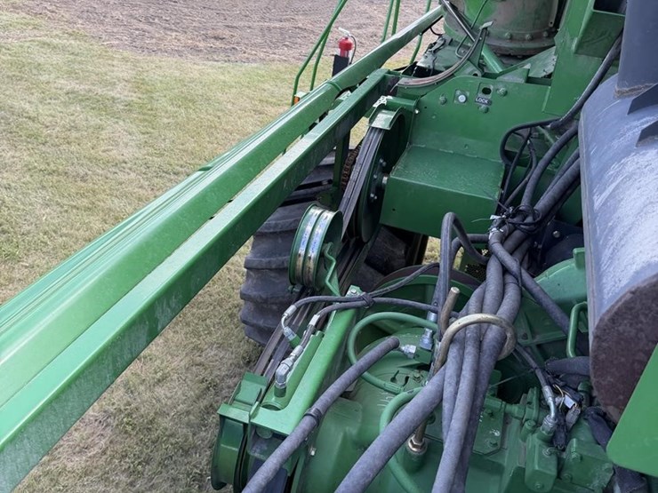 2011-john-deere-9870-sts-image-87