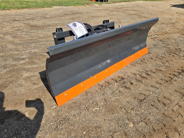 #2226-•-(edmore)wolverine-dozer-blade-(euro-mount)-image-1