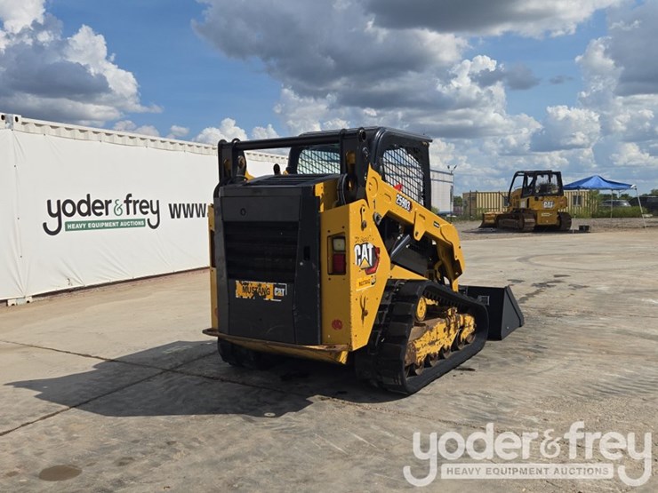 2023-caterpillar-259d3-image-5
