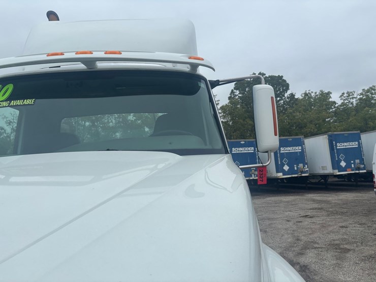 2010-international-prostar-image-13