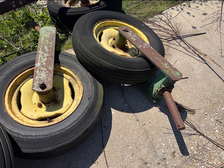 john-deere-7-image-3