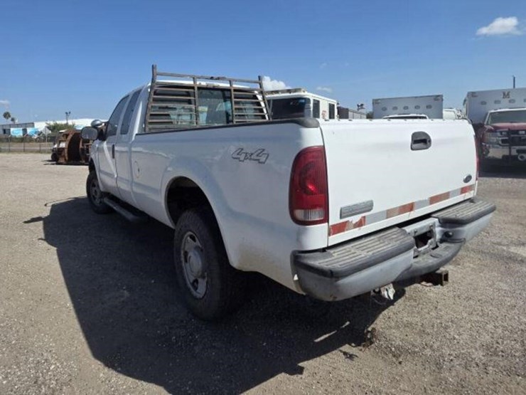 2006-ford-f250-image-3