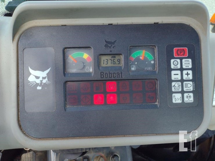 2006-bobcat-toolcat-5600-image-7