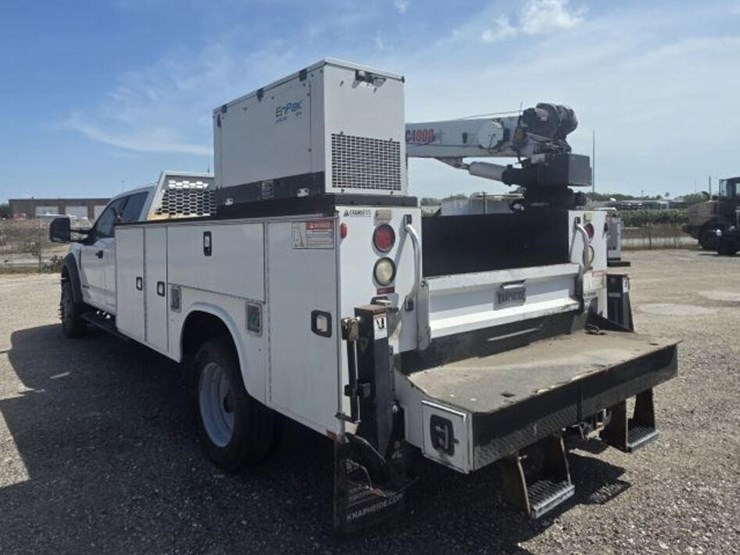 2017-ford-f550-image-4