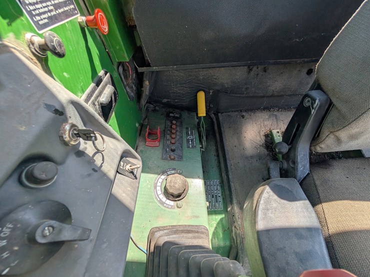 1978-john-deere-7700-image-45