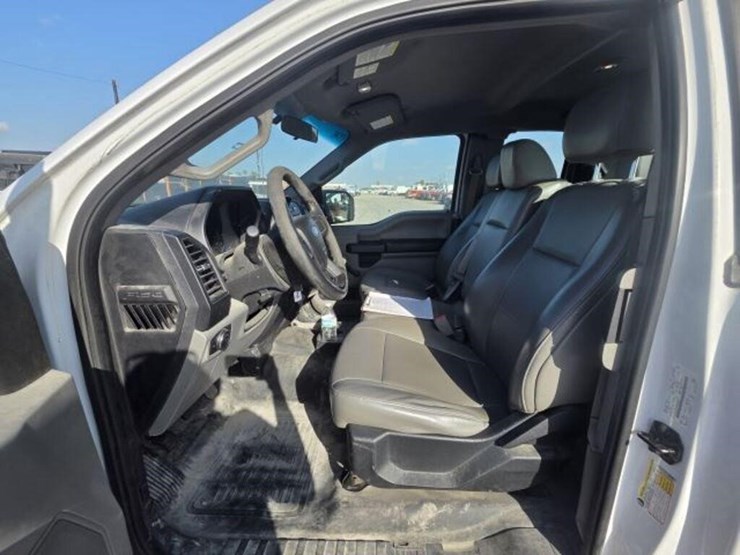 2017-ford-f150-image-5