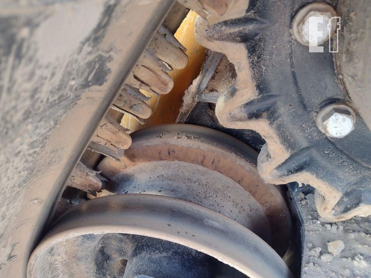 deere-333g-image-24