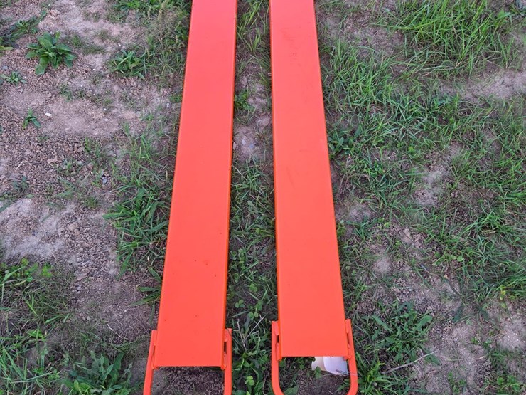 #2206-•-(edmore)82"-pallet-fork-extensions-image-2