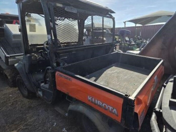 2018-kubota-rtvx900g-image-2