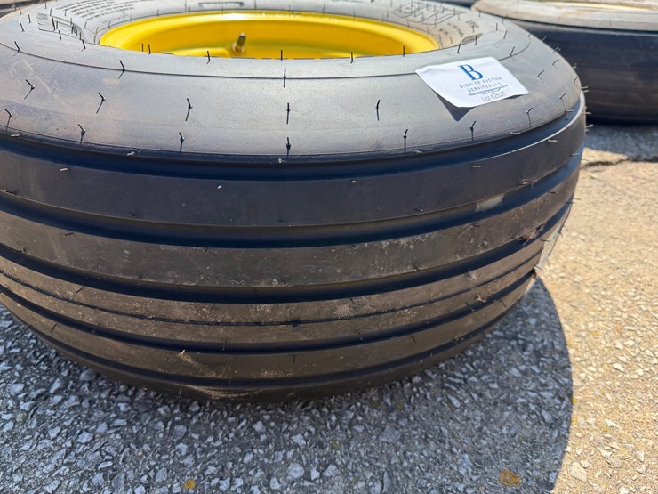 #2537-•-farm-implement-tires-image-4