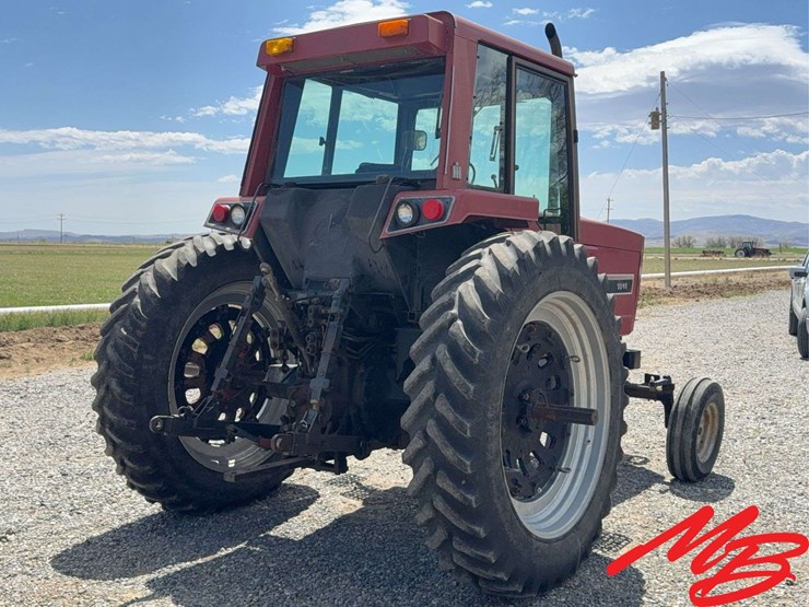 1982-international-3088-tractor-image-5