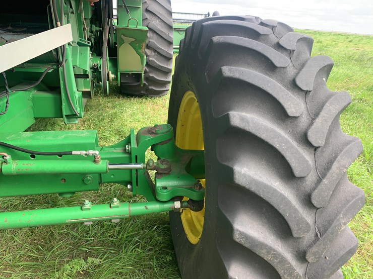 2000-john-deere-9550-image-24