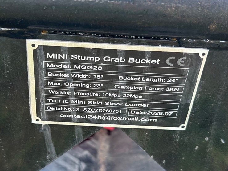 #104-•-mini-skid-steer-stump-grab-bucket-image-5