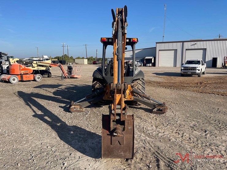 2020-case-580n-ep-loader-backhoe-image-4