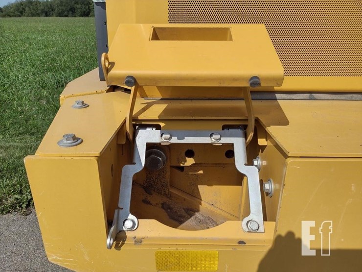 deere-544-p-tier-image-32