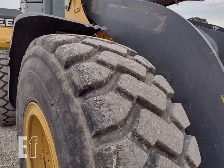 2018-deere-524kii-image-31