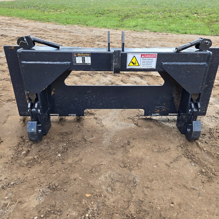 #2243 • (Edmore)3 point quick attach skid steer mount