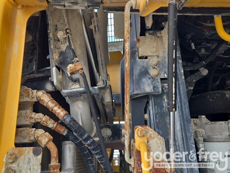 2019-komatsu-wa380-8-image-50