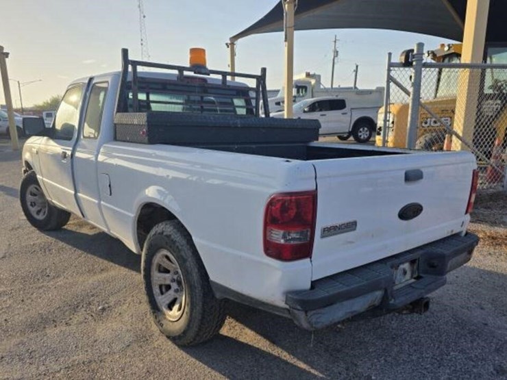2011-ford-ranger-image-4