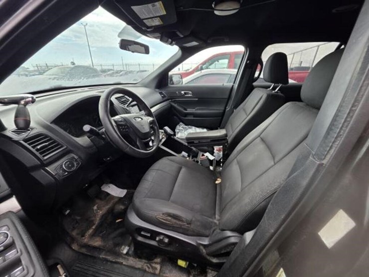 19-ford-ll-1fm5k8ar6kga52976-image-5