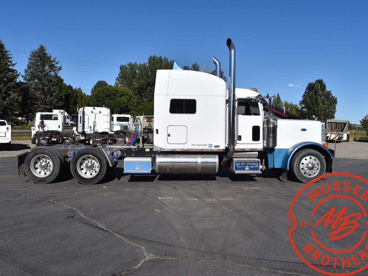 2005-peterbilt-379-image-11