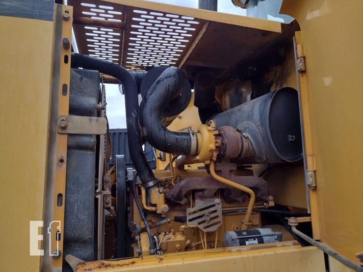1998-deere-tc44h-image-36