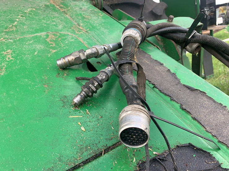 2000-john-deere-9550-image-36