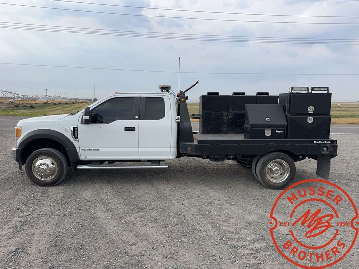 2017-ford-f550-image-2