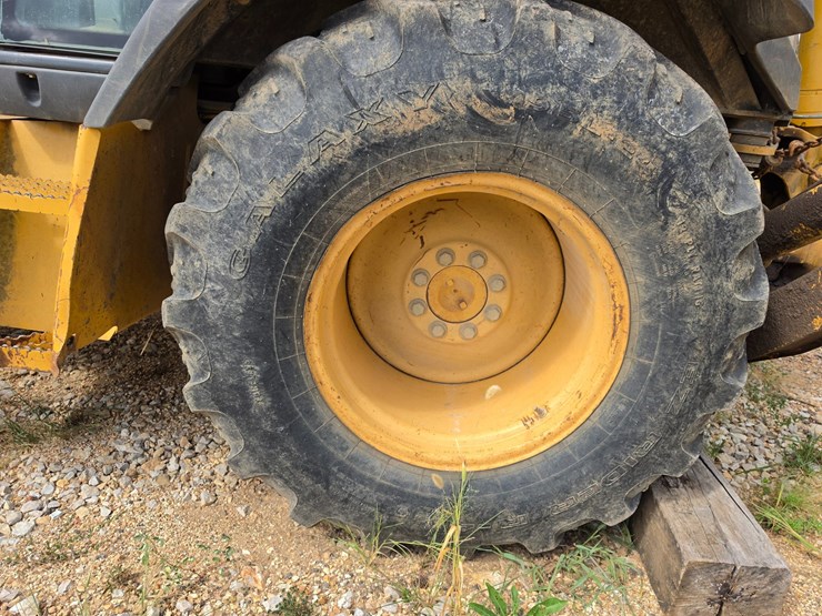 deere-310sg-image-111