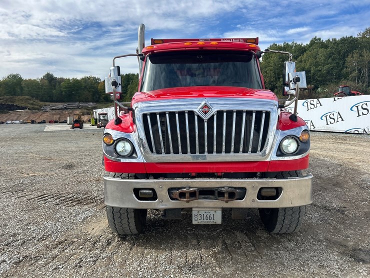 2020-international-hv613-image-8