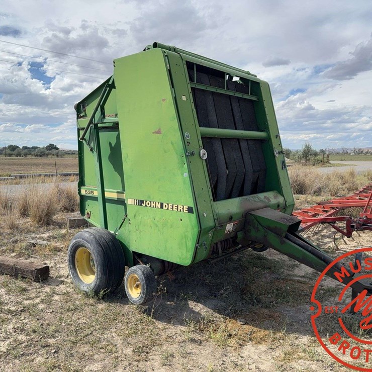 JOHN DEERE 535