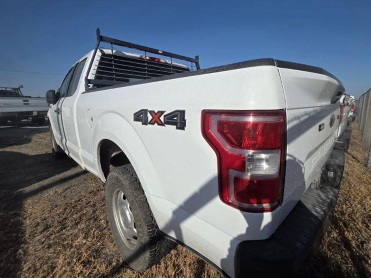 2020-ford-f150-image-4