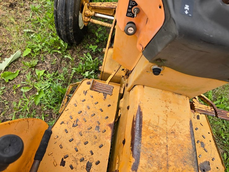 #2038-•-case-380b-tractor-image-19