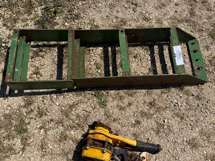 #2518-•-john-deere-3-step-tractor-step-image-2