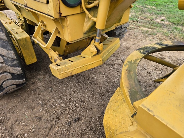 #2053-•-fiat-65-b-motor-grader-image-18