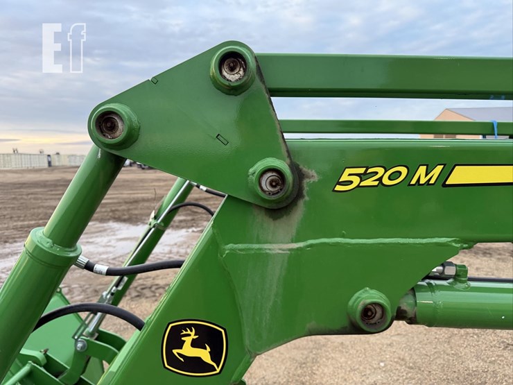 2023-john-deere-520m-image-17