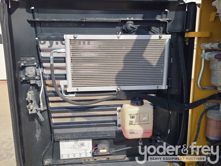 2018-caterpillar-299d2-image-35