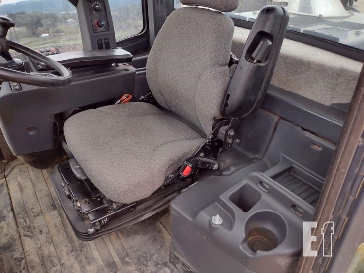 2018-deere-524kii-image-11