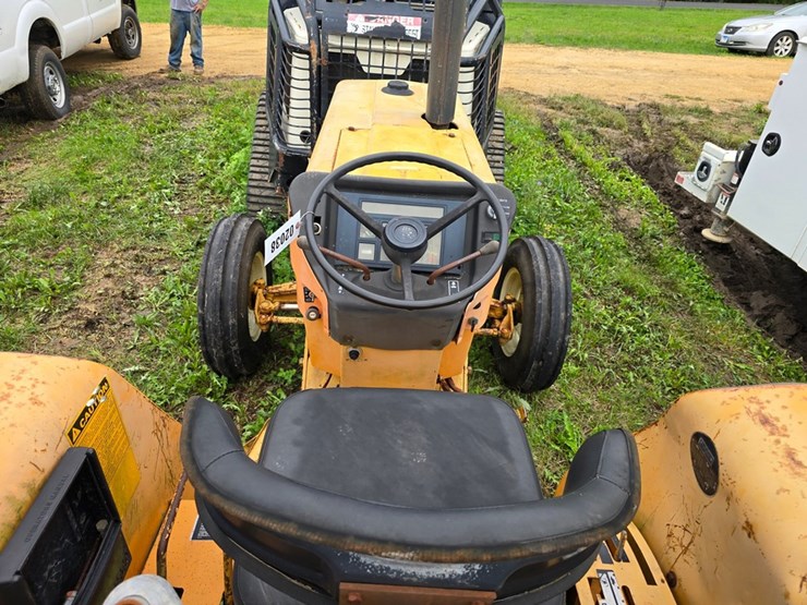 #2038-•-case-380b-tractor-image-15