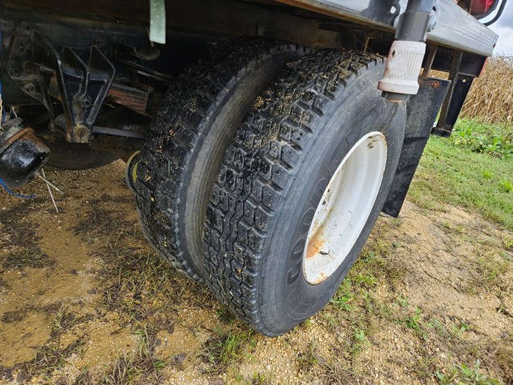 #2079-•-1988-international-water-truck-image-51