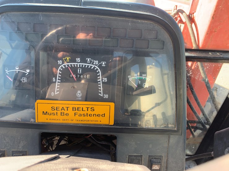 new-holland-7740-image-37